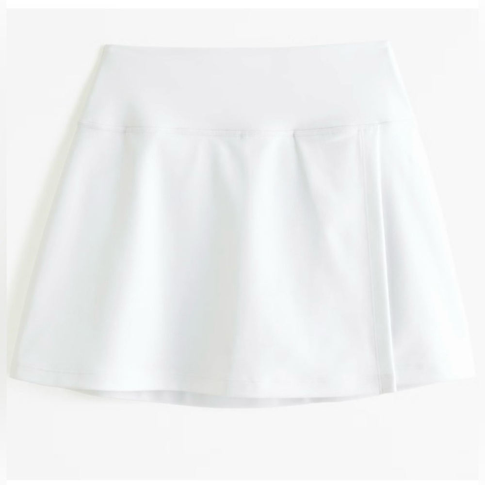 Abercrombie YPB SculpltLUX Skirt W/ built in shorts